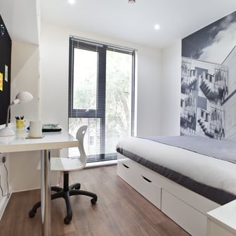 Premier 3 Bed - Image 1