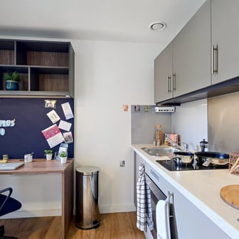 Luxury Plus Studio - Image 7