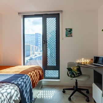 5 Bed Cluster En-suite - Image 1