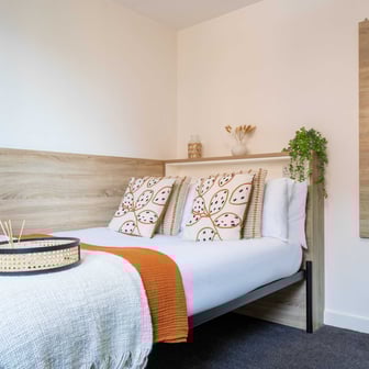 Silver Non Ensuite - Image 1