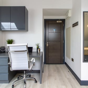 Executive Studio Plus - Image 2