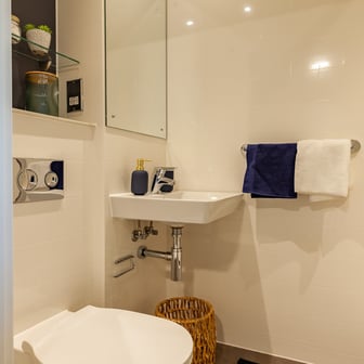 Luxury Studio - Image 7