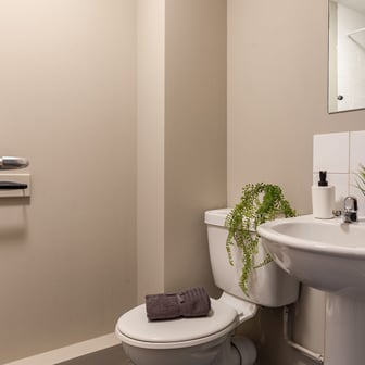 Classic Ensuite - Image 5