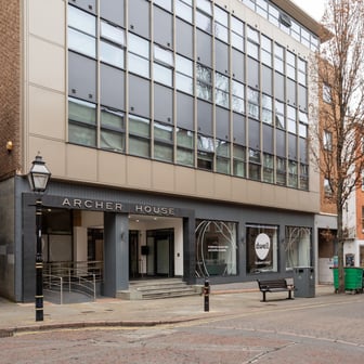 Gold Ensuite - Image 7