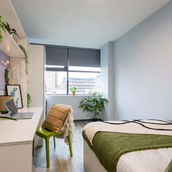 Gold Ensuite - Image 2