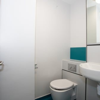 Premium Non-Ensuite shared bathroom