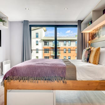 Elegance Apartment with Balcony