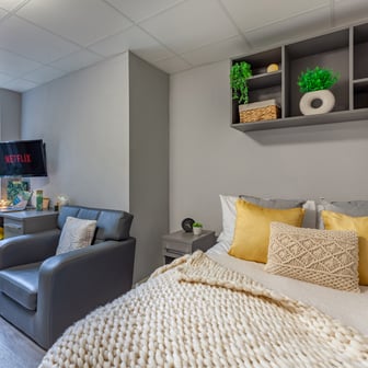 Luxury Studio - Image 3