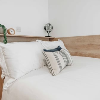 Gold En Suite - Image 3