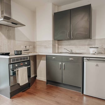 Platinum Loft Apartment - Image 5