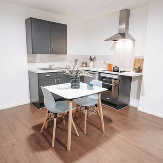 Platinum 1 Bed Apartment - Image 5