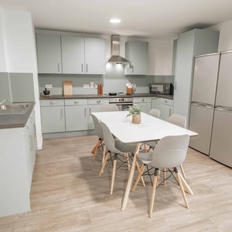 Gold En Suite - Image 8