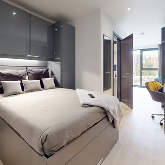 Executive Studio - Image 1