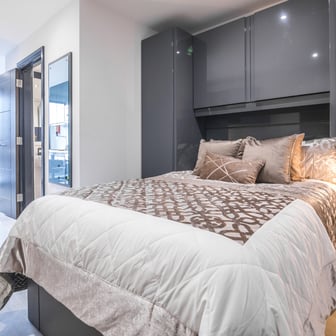 Super Deluxe Studio - Image 1