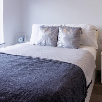 Penthouse Studio - Image 1