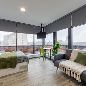 Platinum Studio - Image 1