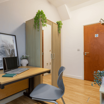 Bronze Ensuite - Image 2