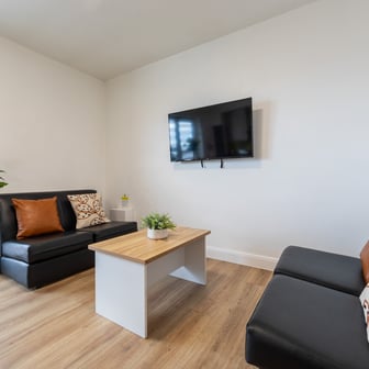 Silver Ensuite - Image 4