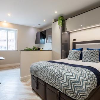 Gold Studio - Image 1