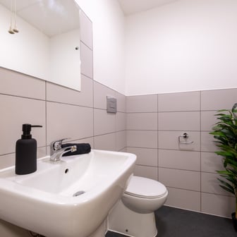 Silver Non Ensuite - Image 4