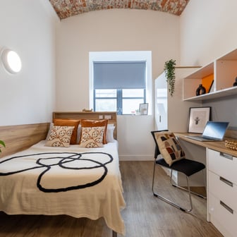 Bronze Studio - Image 2