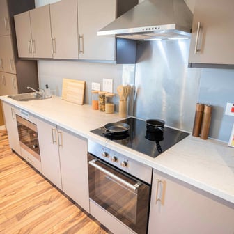 Classic En Suite - Image 5