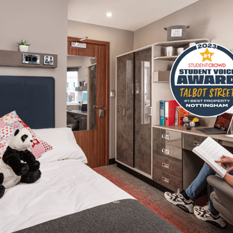 Silver en-suite apartment