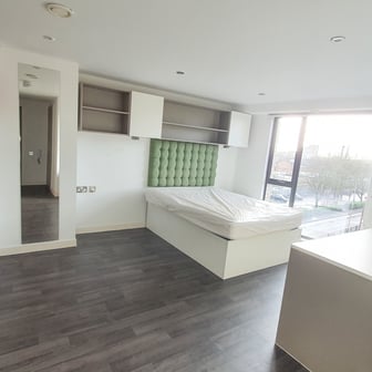 Premium Studio (Access) - Image 3