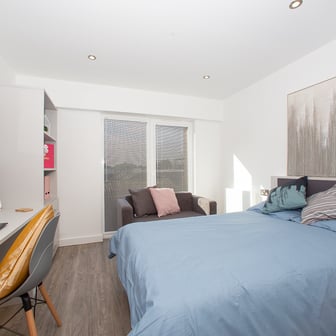 Bronze Studio - Image 1