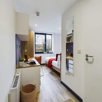 Bronze En Suite - Image 3