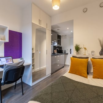 Premium Studio - Image 1