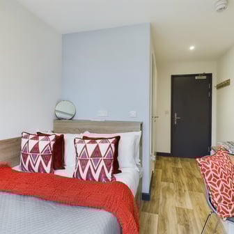 Classic Ensuite - Image 1