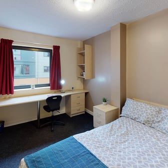 Classic 3 Bed Ensuite - Image 1