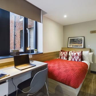 Gold Ensuite - Image 1