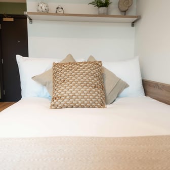 Silver En Suite - Image 3