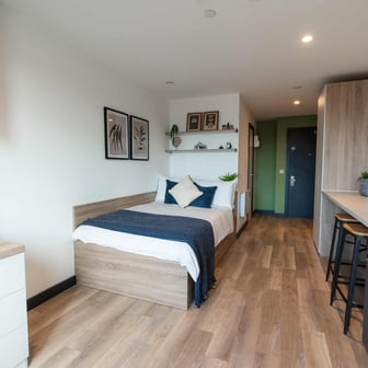 Silver Studio - Image 2