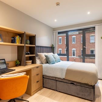 Classic Ensuite - Image 2