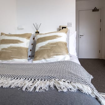 Superior Ensuite - Image 1