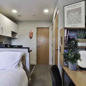 Bronze Studio - Image 1