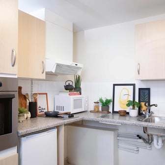 Gold Accessible Studio - Image 4