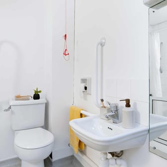 Gold Accessible Studio - Image 2