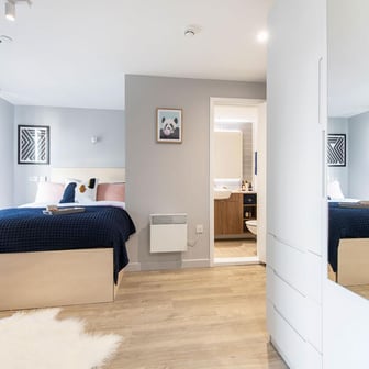 Executive Studio - Image 1