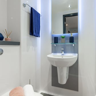 Bronze Suite - Image 4