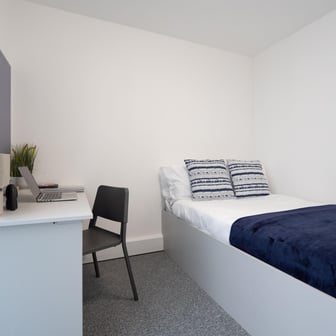 Bronze Ensuite - Image 2