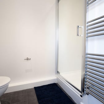 Platinum Ensuite - Image 5