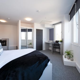 Platinum Studio - Image 2