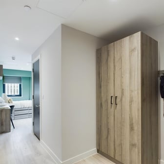 Superior Ensuite Plus - Image 4