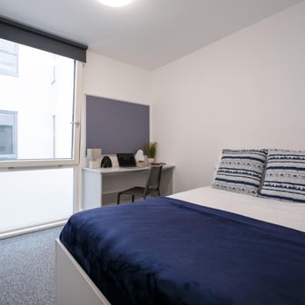 Silver Ensuite - Image 2