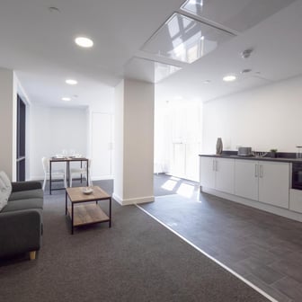 9 Bed Classic Ensuite - Image 4