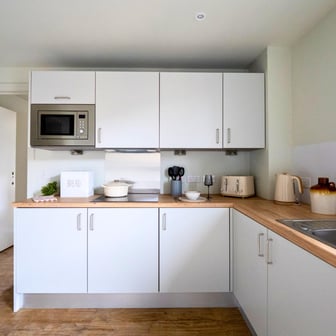 Two Bed Apartment - Image 3